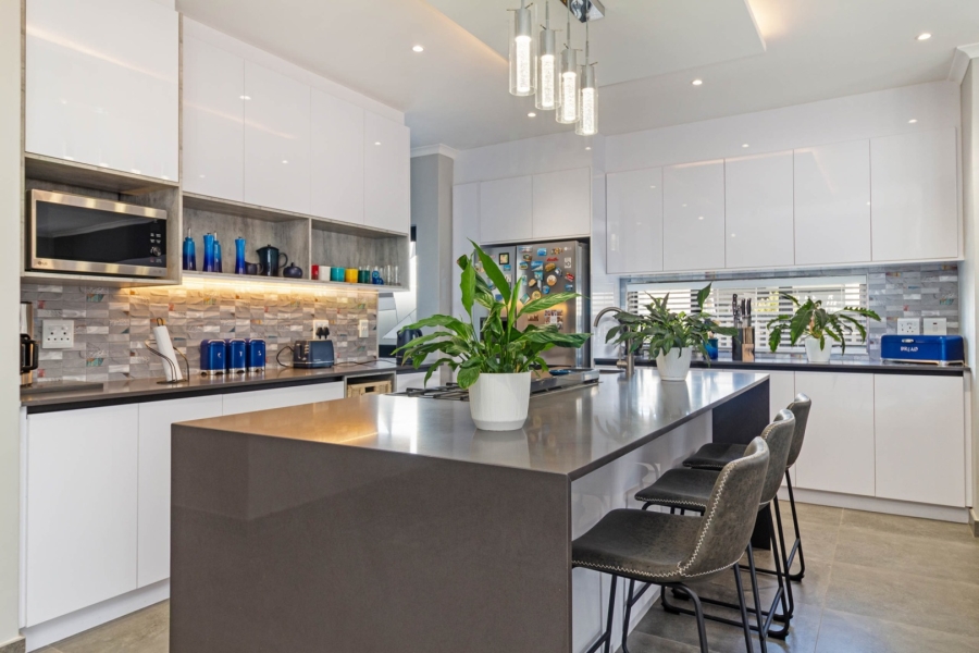 3 Bedroom Property for Sale in Sandown Western Cape